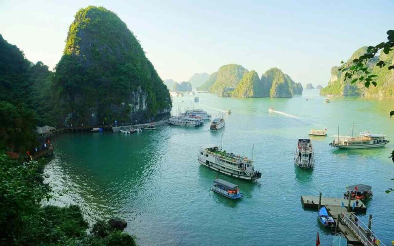 Halong Bay, Vietnam - Pixabay