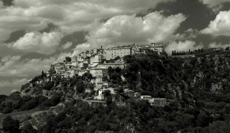 Calvi dell'Umbria - LeBisbetiche.com - (Credits Flickr Leonardo Sagnotti)