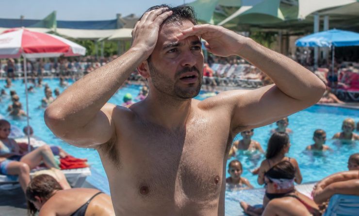 Sovraffollamento in piscina - LeBisbetiche.com