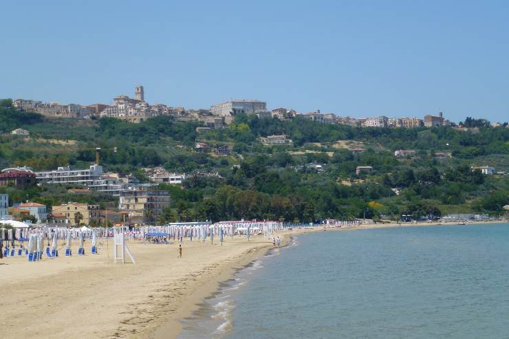 Spiaggia di Vasto Marina - LeBisbetiche.com (Credits Wikimedia Commons)