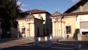 Martinengo, Porta Garibaldi - LeBisbetiche.com (Credits Wikimedia Commons)