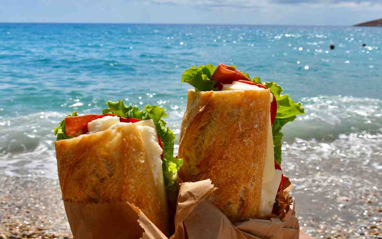 Pranzo al mare - LeBisbetiche.com
