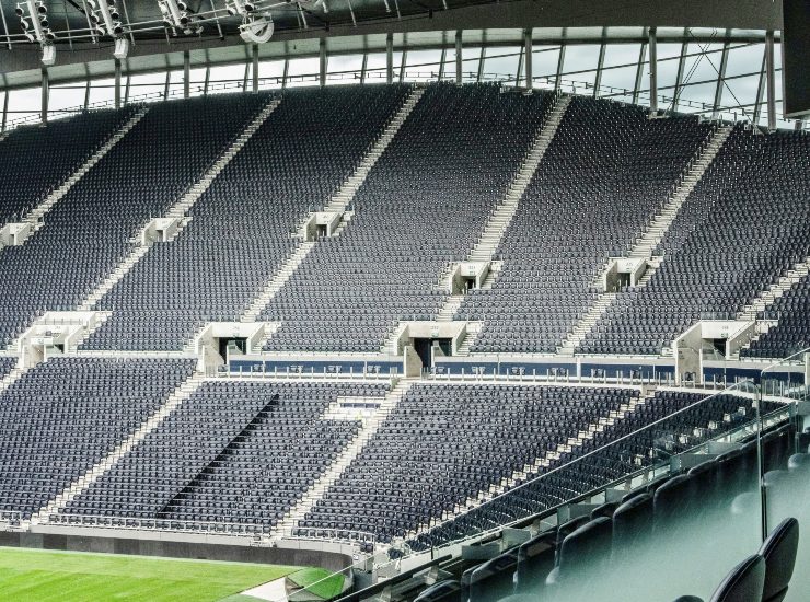 Stadio vuoto - lebisbetiche.com