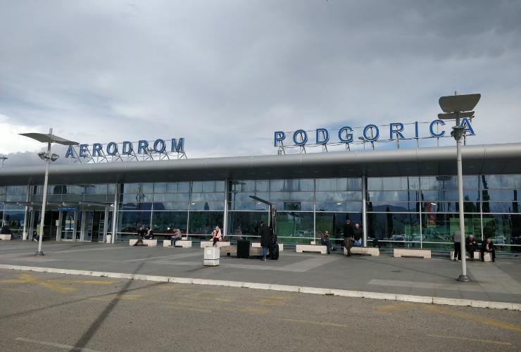 Aeroporto Podgorica, Montenegro - LeBisbetiche.com